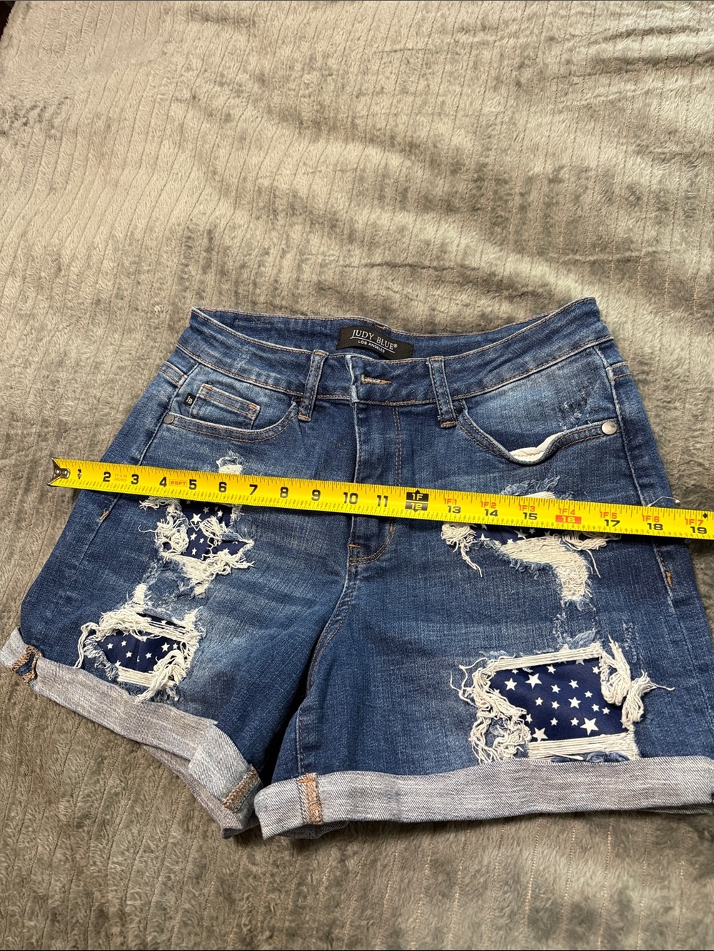 Judy Blue Star-Patch Distressed Rolled Hem Denim Shorts - Blue - Picture 4 of 7